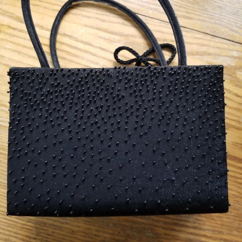 BLACK HANDMADE BEADED EVENING PURSE LA REGALE LTD